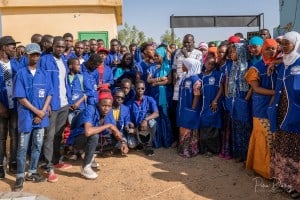 Senegal_Waoundé CFP-Leiter u. Schuelern Dez 2017