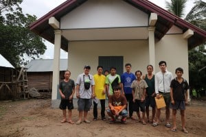 Foto Nr. 118 Die Dorfbewohner sind froh, endlich einen Lehrer vor Ort zu haben 